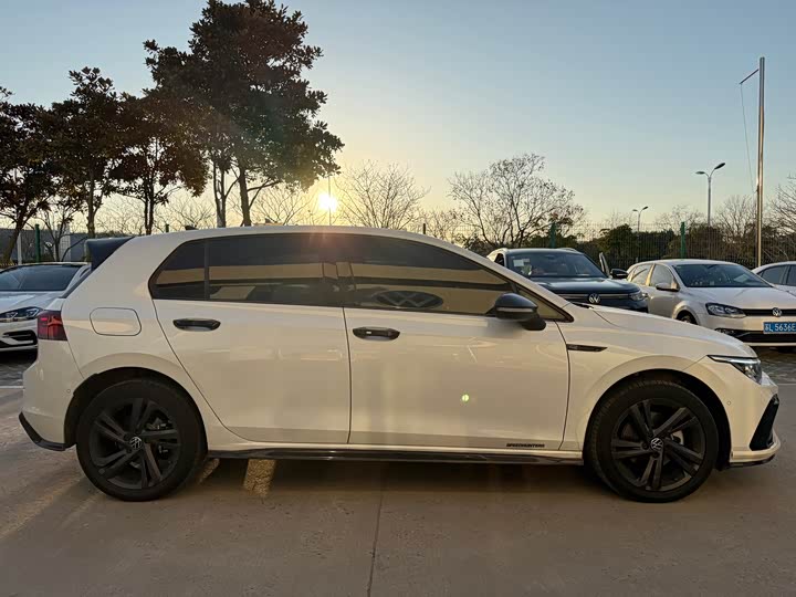 Фото 7 - Volkswagen Golf