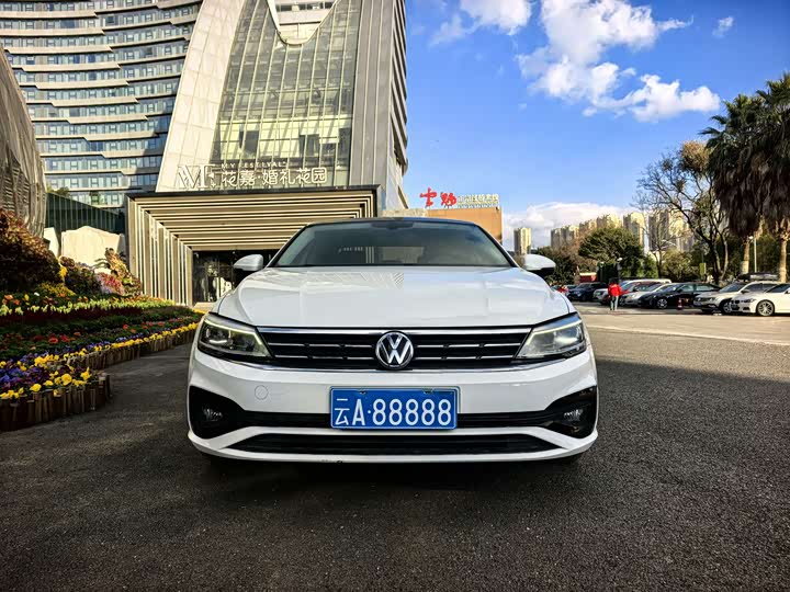 Фото 2 - Volkswagen Lamando L