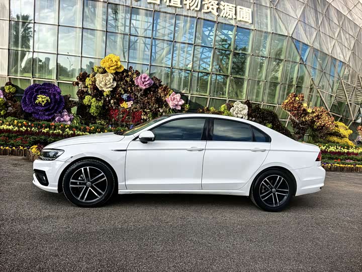 Фото 3 - Volkswagen Lamando L