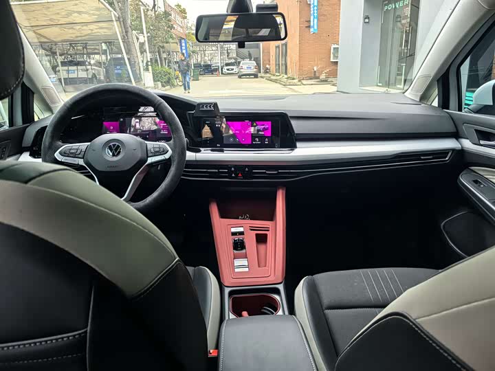 Фото 9 - Volkswagen Golf