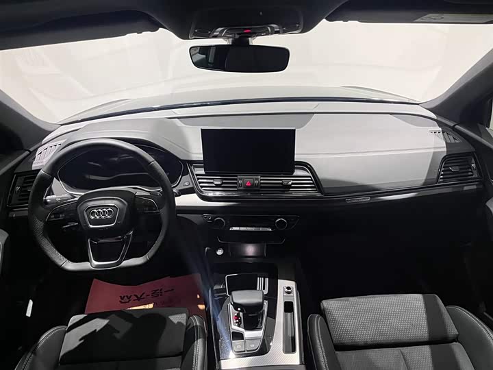 Фото 6 - Audi Q5L Sportback