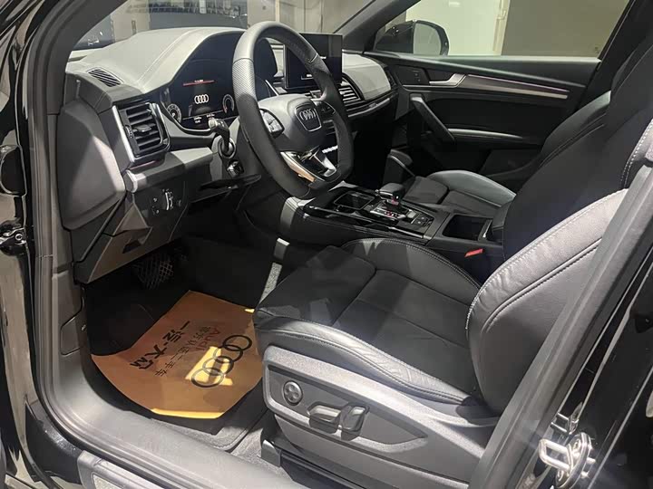 Фото 7 - Audi Q5L Sportback