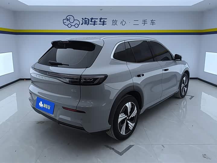 Фото 3 - Geely Galaxy E5