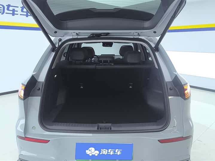 Фото 4 - Geely Galaxy E5