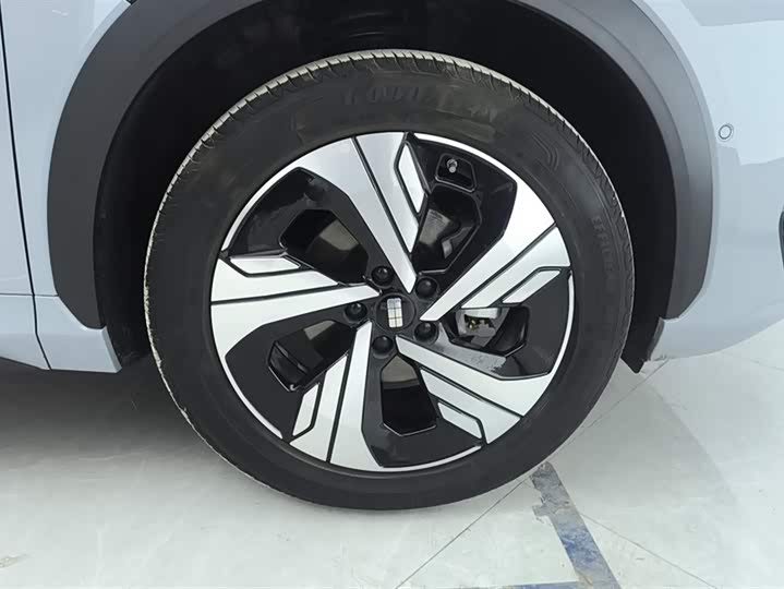 Фото 6 - Geely Galaxy E5