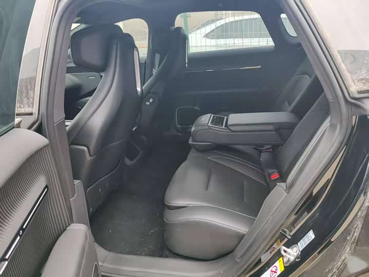 Фото 4 - Avatr 12