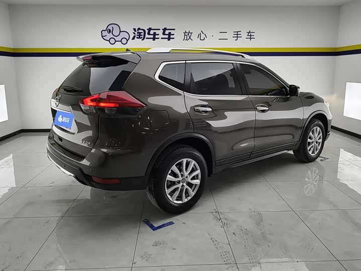 Фото 3 - Nissan X-Trail