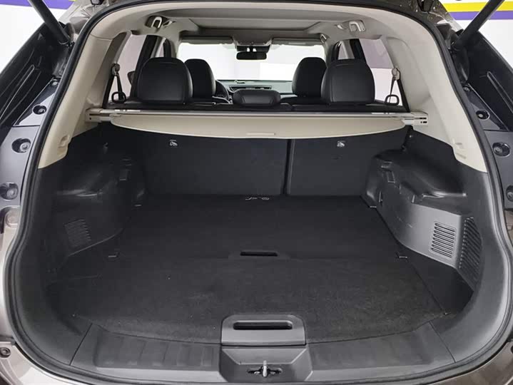 Фото 4 - Nissan X-Trail