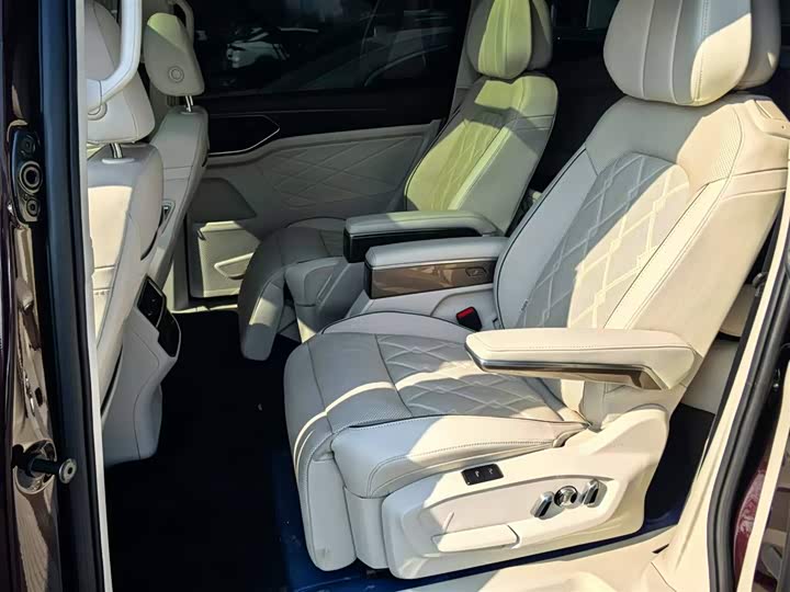 Фото 9 - Volkswagen Viloran