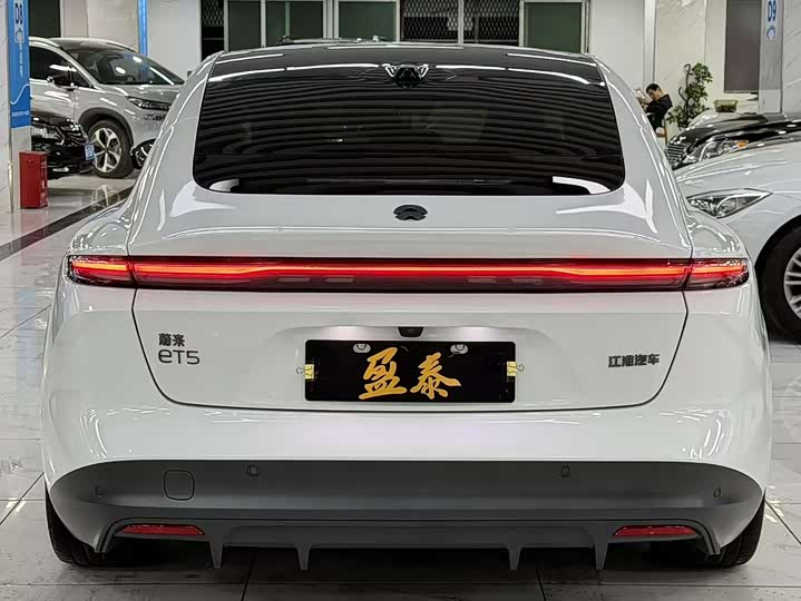 Фото 6 - Nio ET5