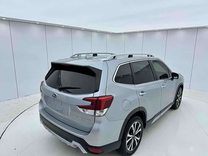 Фото 7 - Subaru Forester