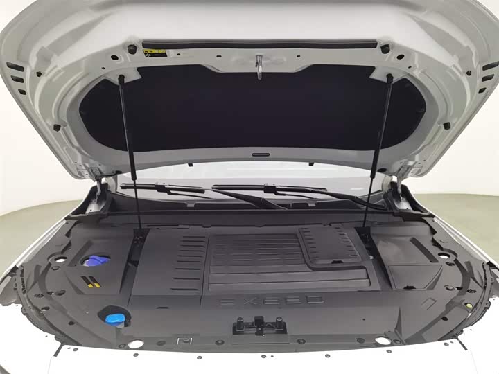 Фото 6 - Exeed LX C-DM Hybrid