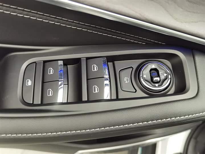 Фото 9 - Exeed LX C-DM Hybrid