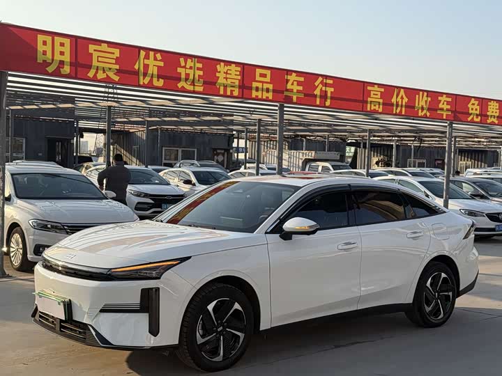 Фото 1 - Geely Galaxy L6