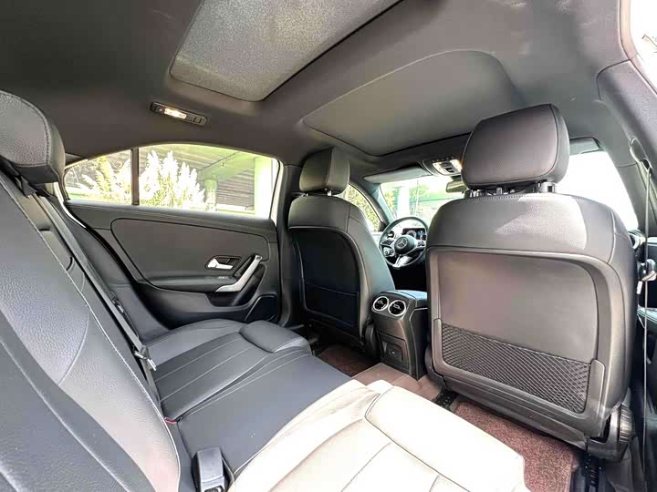 Фото 5 - Mercedes-Benz A-Class