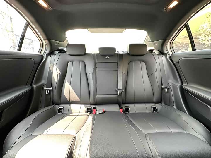 Фото 6 - Mercedes-Benz A-Class