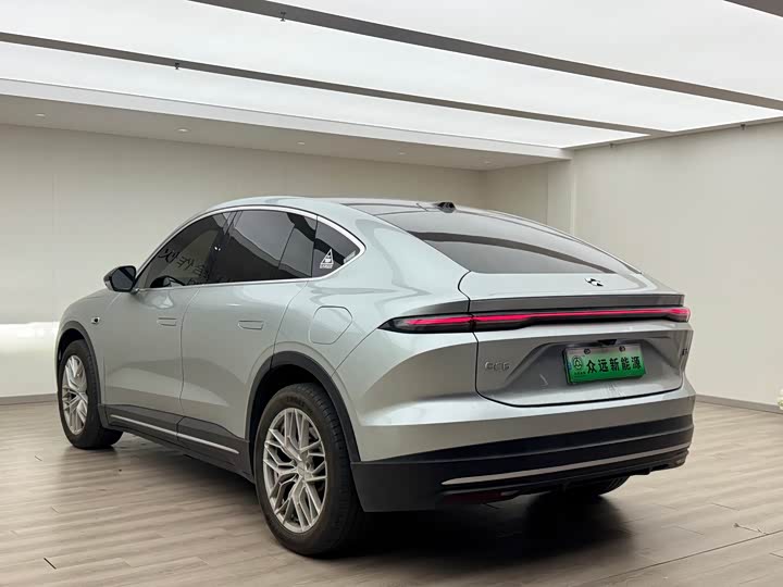 Фото 6 - Nio EC6