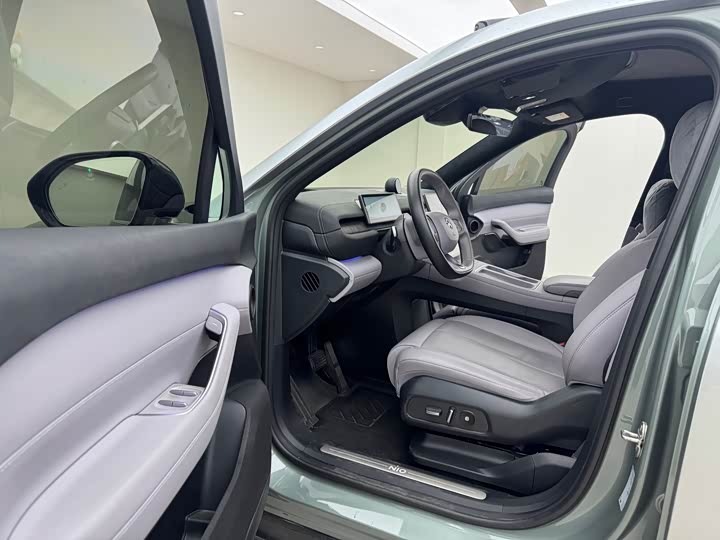 Фото 8 - Nio EC6