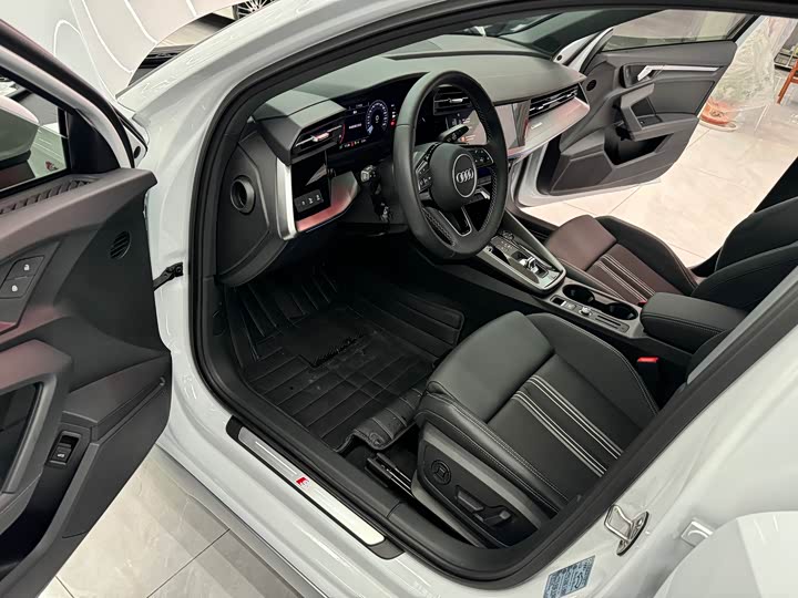 Фото 4 - Audi A3