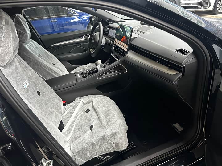 Фото 9 - Geely Preface