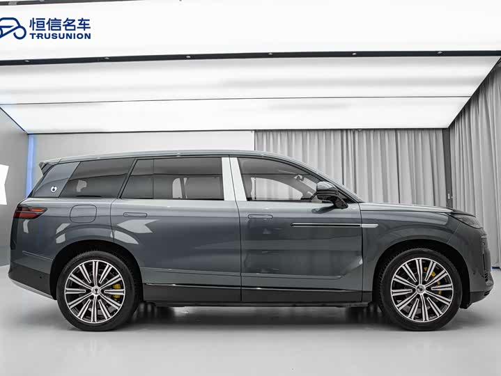 Фото 7 - Denza N9