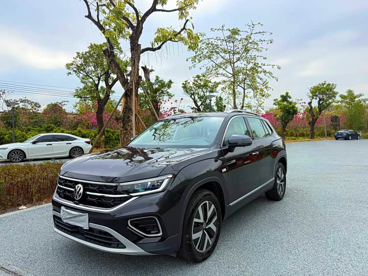 Фото 1 - Volkswagen Tayron