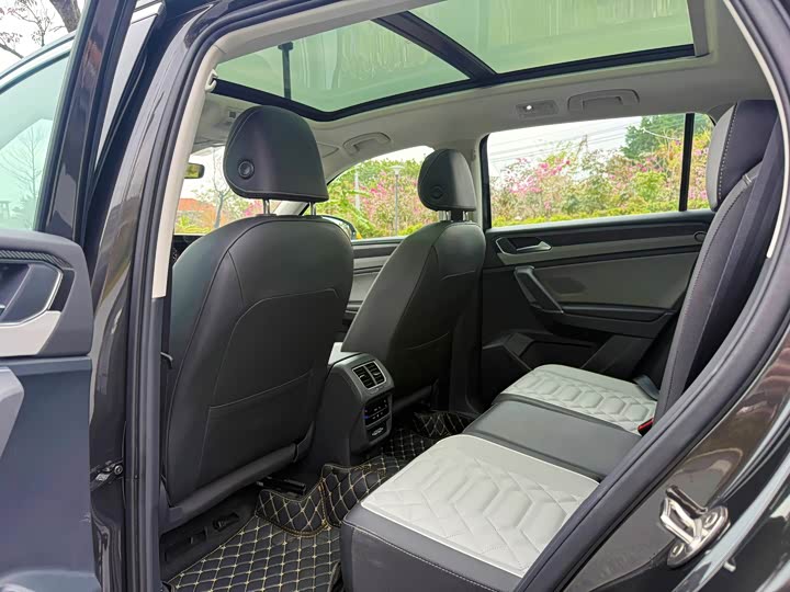 Фото 8 - Volkswagen Tayron