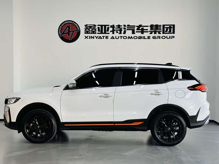 Фото 2 - Geely Atlas