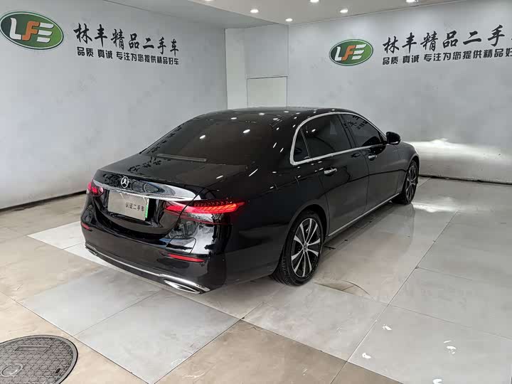 Фото 5 - Mercedes-Benz E-Class Hybrid