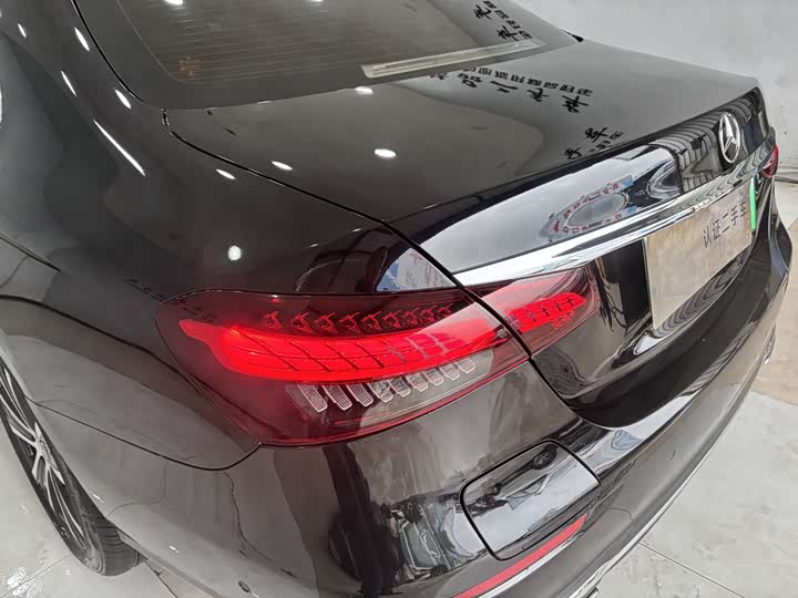 Фото 9 - Mercedes-Benz E-Class Hybrid