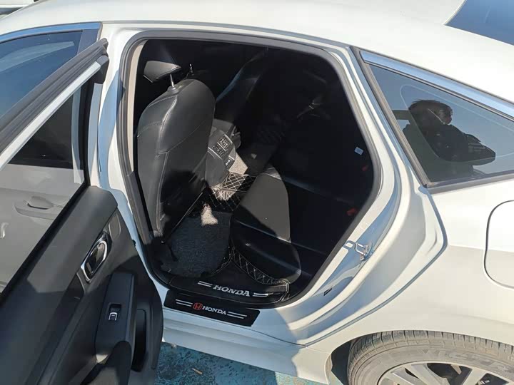 Фото 2 - Honda Integra