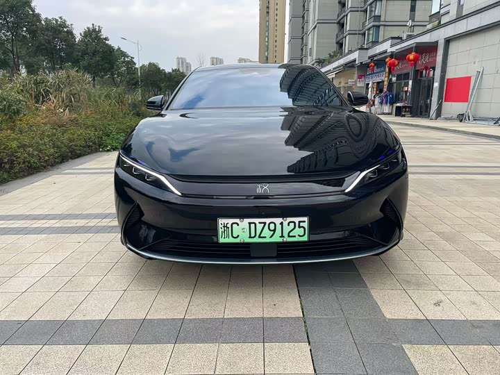 Фото 2 - BYD Han