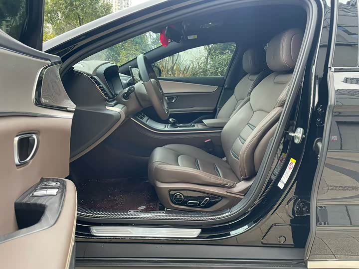 Фото 3 - BYD Han