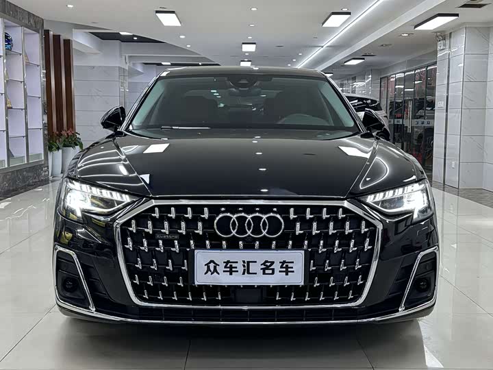 Photo 2 - Audi A8