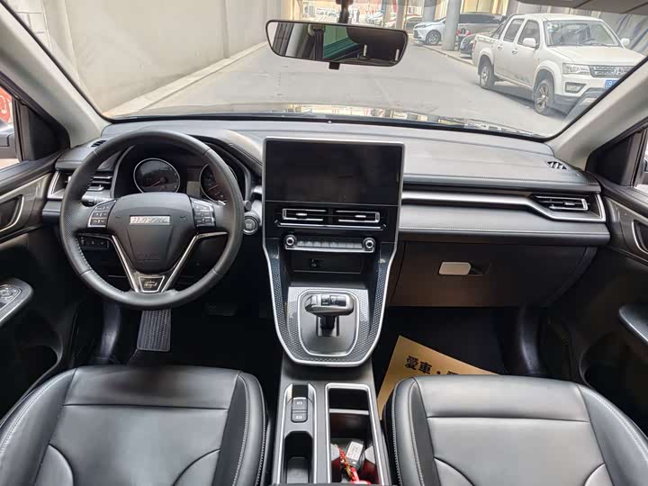 Фото 5 - Haval M6