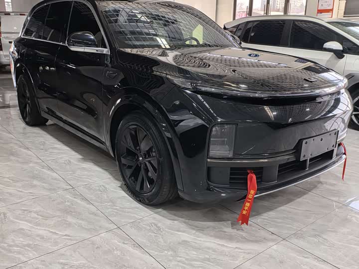 Фото 2 - LiXiang L8