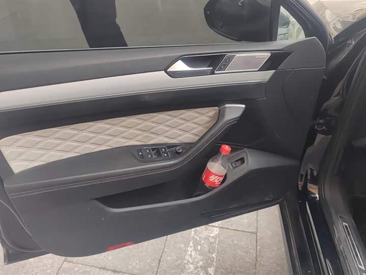 Фото 7 - Volkswagen Magotan