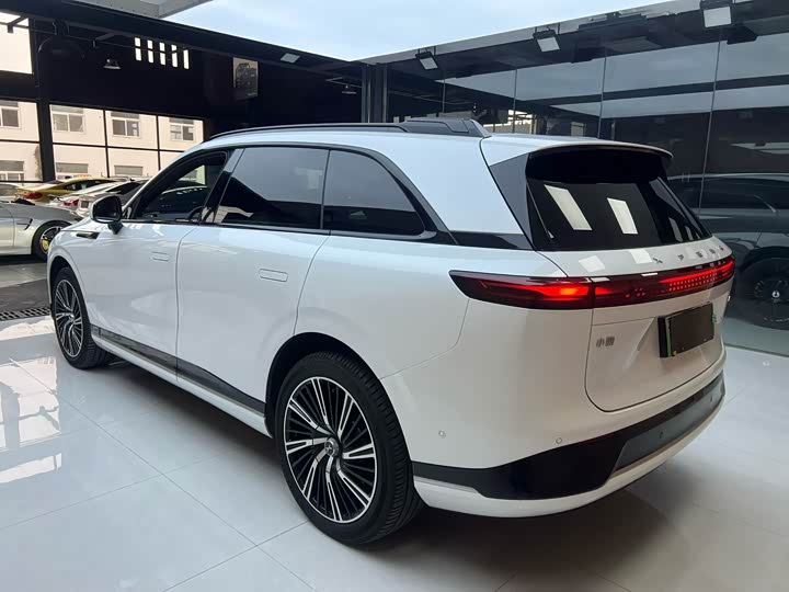 Фото 7 - XPeng G9