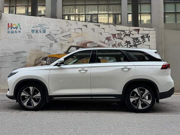 Фото 3 - Changan CS75