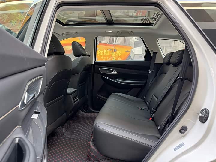 Фото 8 - Changan CS75