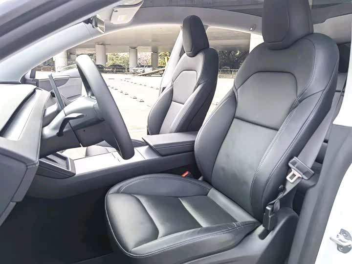 Фото 5 - Tesla Model Y