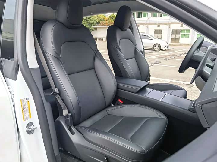 Фото 8 - Tesla Model Y