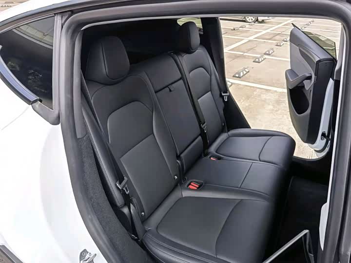 Фото 9 - Tesla Model Y