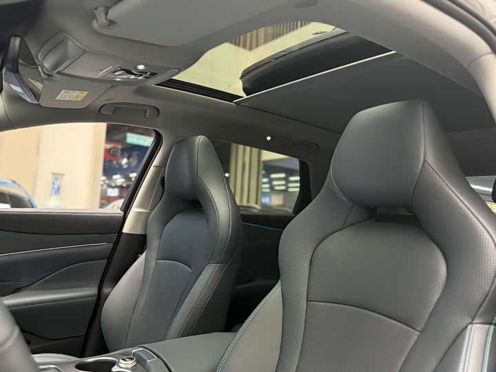 Фото 7 - BYD Sea Lion 07 DM-i Hybrid