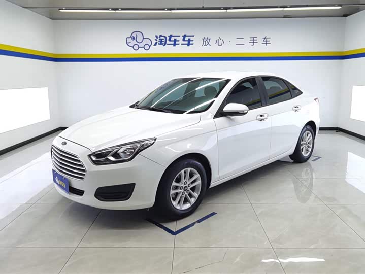 Фото 1 - Ford Escort