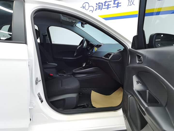 Фото 8 - Ford Escort