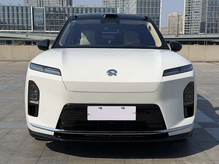 Фото 2 - Nio ES8