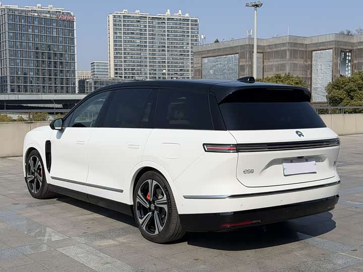 Фото 4 - Nio ES8