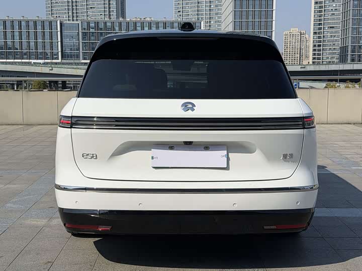 Фото 5 - Nio ES8