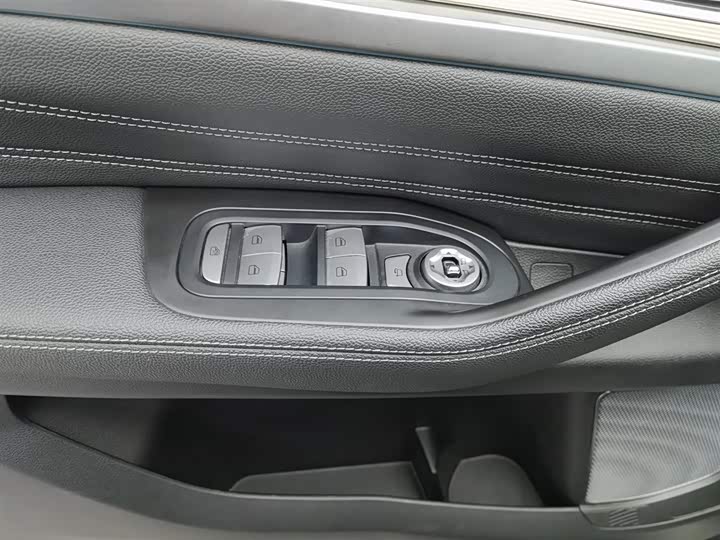 Фото 9 - Exeed VX